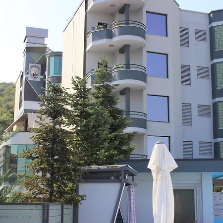Luander Hotel Tirana Exterior foto