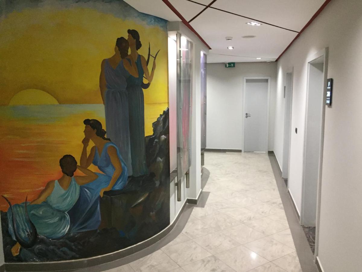 Luander Hotel Tirana Exterior foto