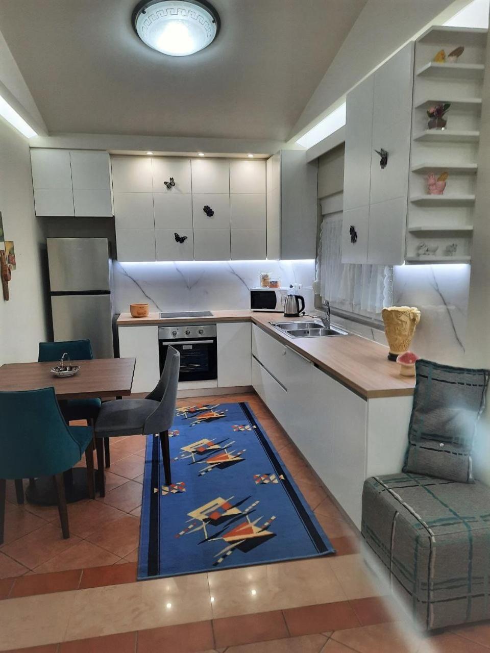 Luander Hotel Tirana Zimmer foto