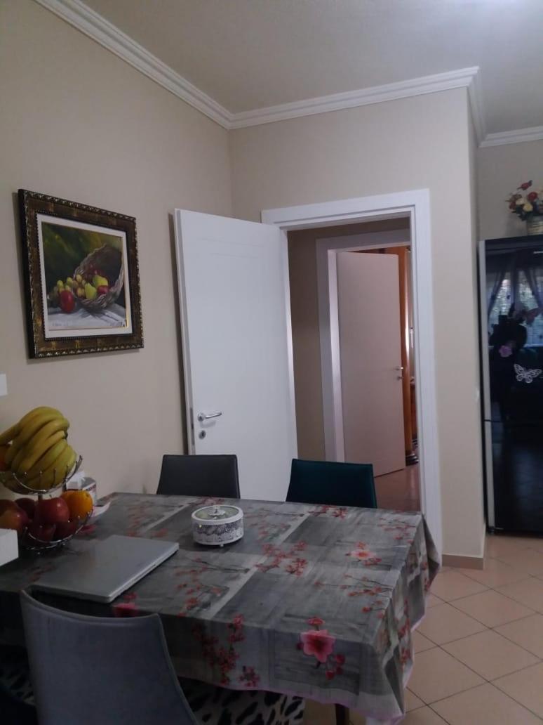 Luander Hotel Tirana Zimmer foto